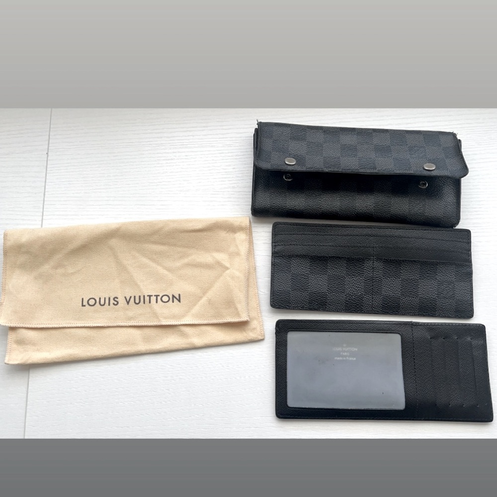 Men’s authentic Louis Vuitton wallet 3pcs